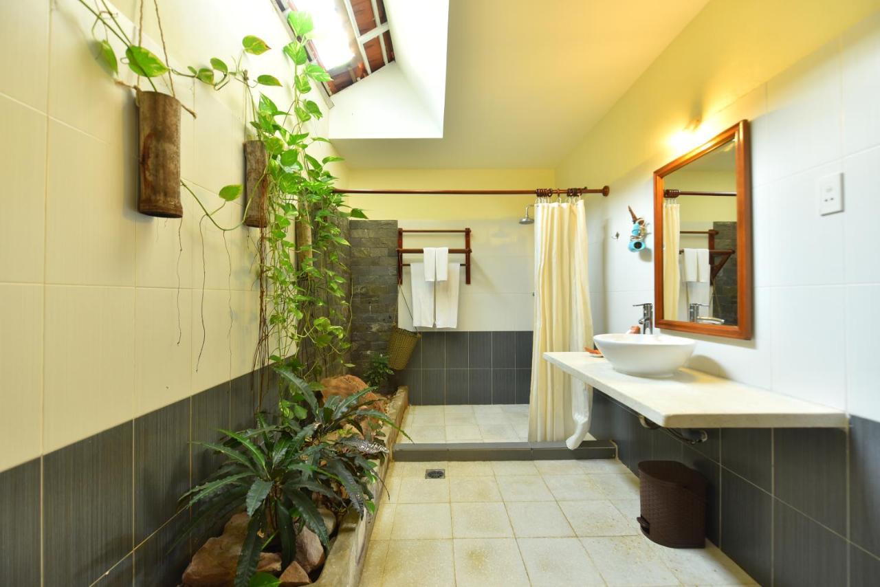 Bungalow Garden View
